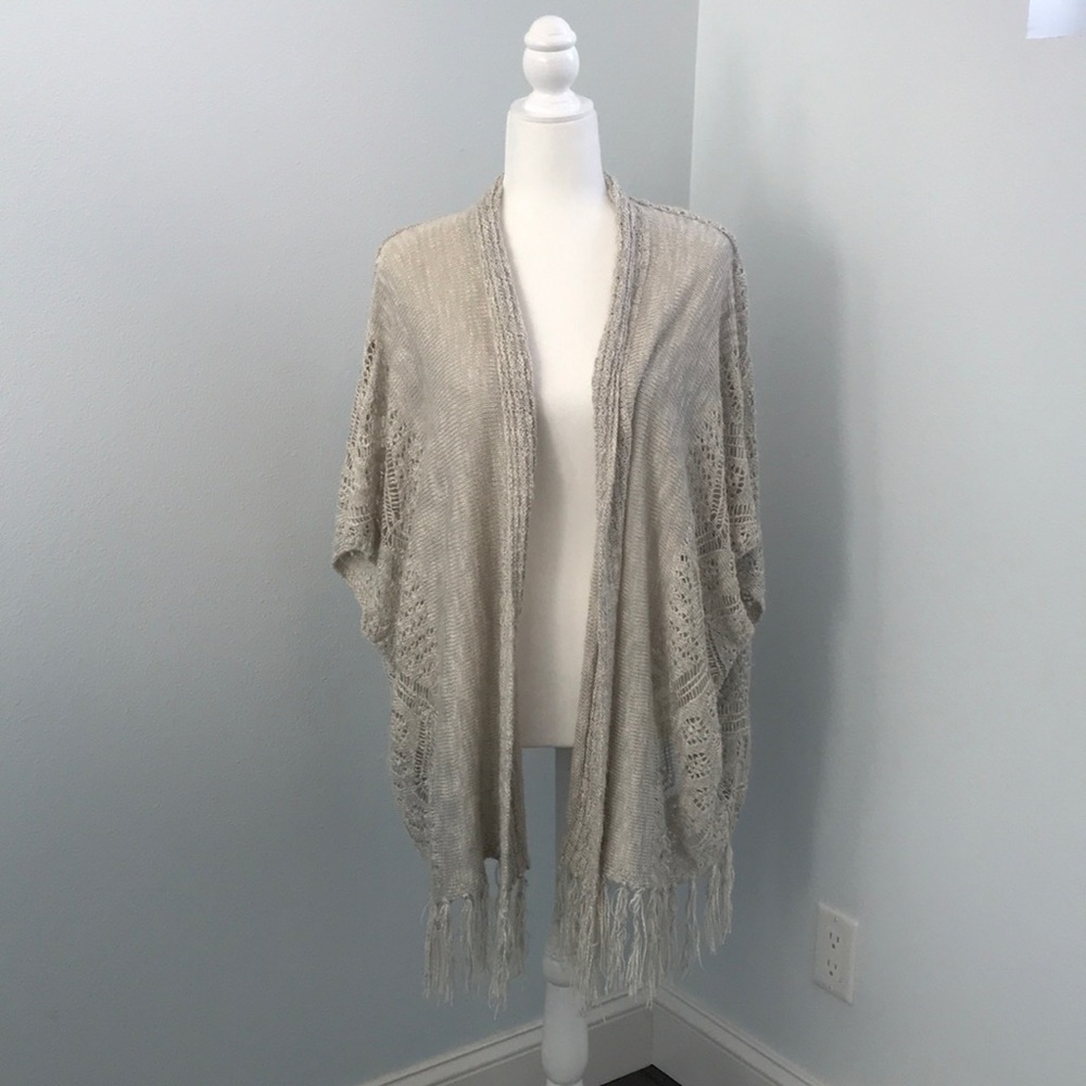 Eyeshadow Sweater shawl